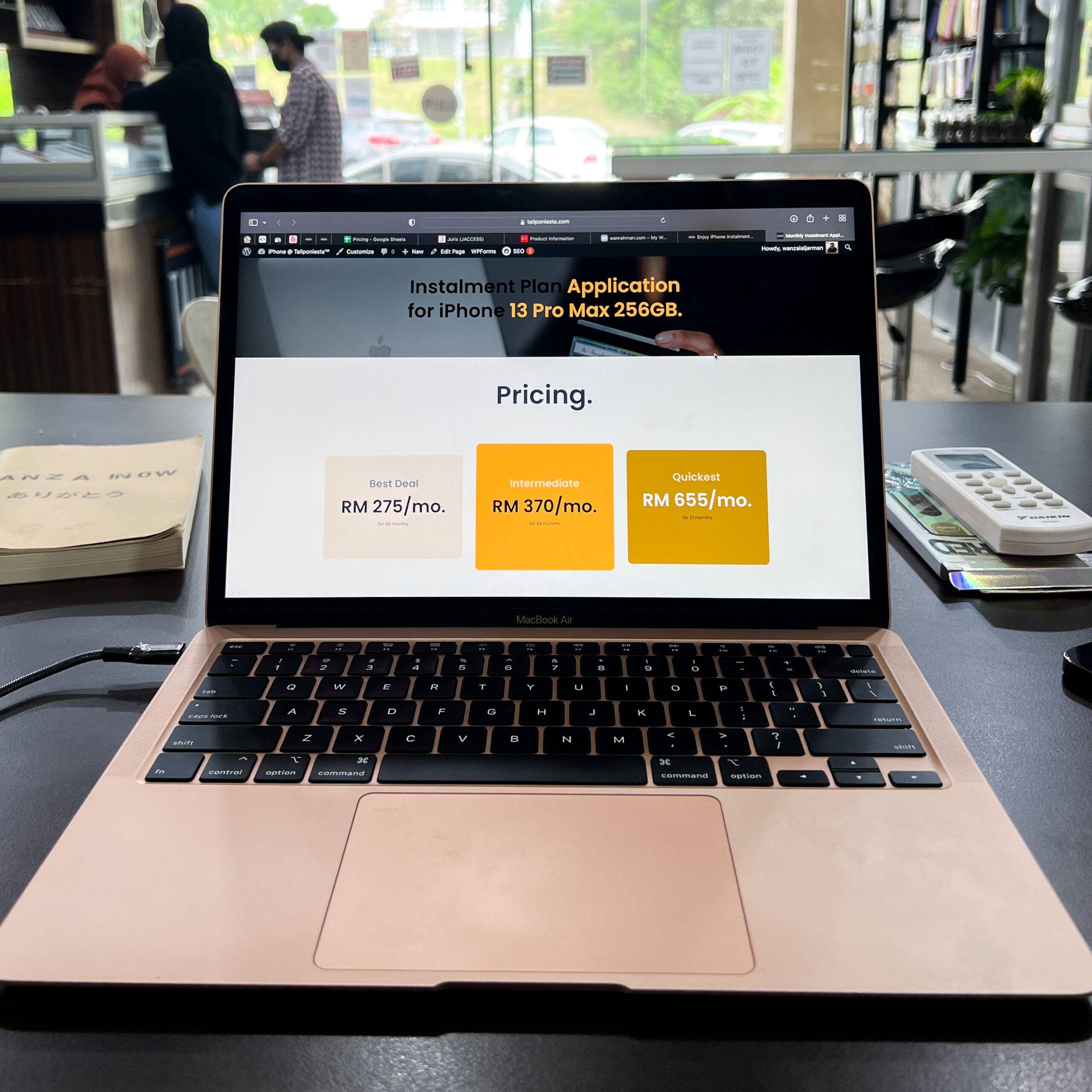 Mudahnya memohon ansuran bulanan iPhone di Taliponiesta Malaysia, kami mempunyai laman web yang memudahkan anda untuk buat permohonan