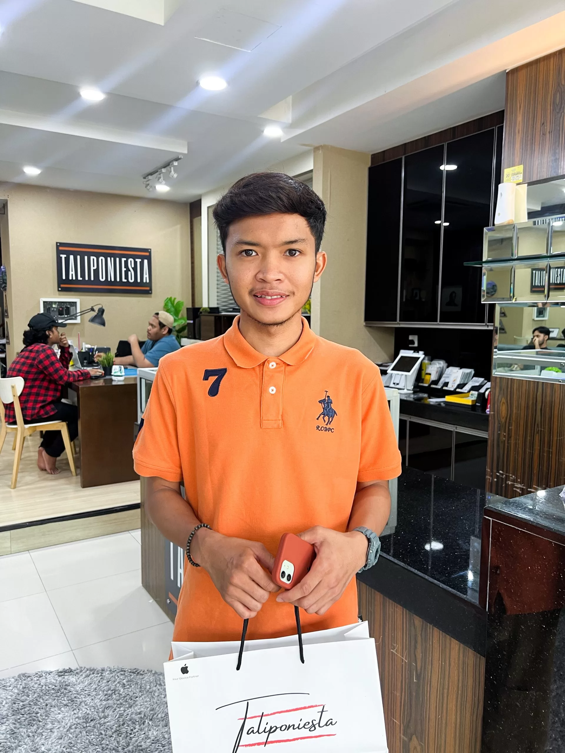 Photo of a customer at Taliponiesta Seremban